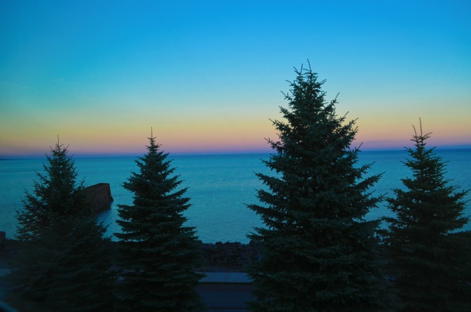 Looking for a fun road trip? Check out places to stay in Duluth Minnesota for a girls weekend