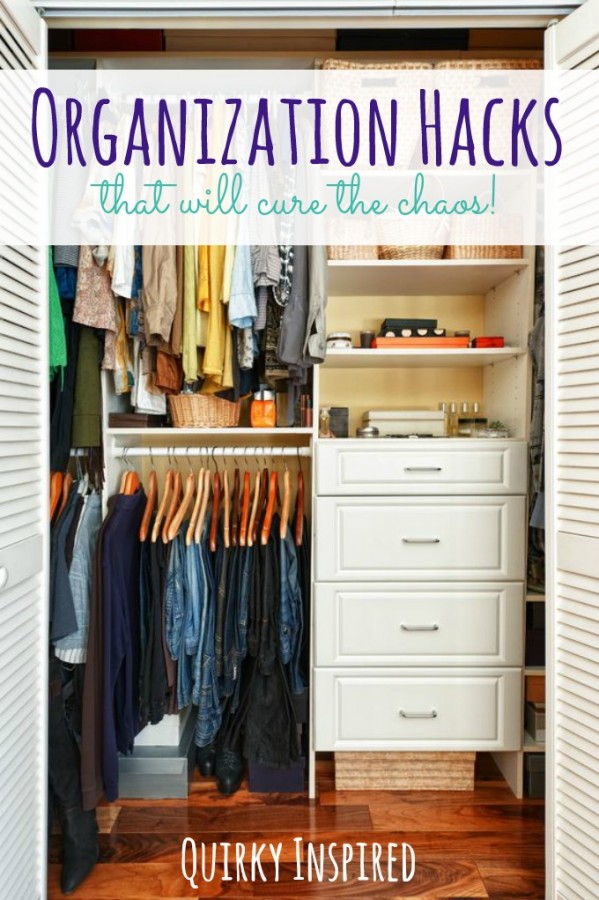 Tired of all the chaos in your brain thanks to clutter? Check out these 6 organization hacks to slay the chaos beast!