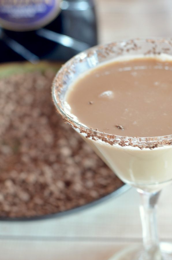 This chocolate martini recipes is a great take on favorite Chocolate cream pie!