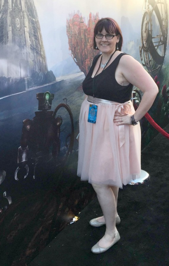 Ever wondered what it's like to go to a Hollywood premiere? Check out the Alice through the Looking glass premiere and afterparty. It was an amazing time, including a live performance from Pink!